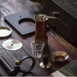 ARAM coffee + Ständer (red