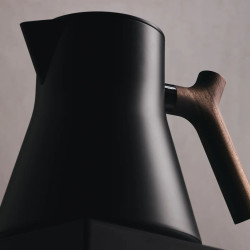 Fellow Corvo EKG PRO Matte Black with Walnut Handle | Wasserkocher