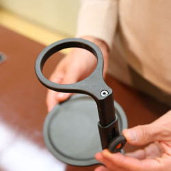 Outin Nano - universeller Kaffeemaschinenhalter