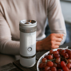 Outin Fino - elektrische Kaffeemühle (Sandstone white)