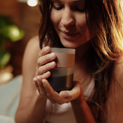 Wacaco Prestina (clay pink) – ein tragbarer Kaffeebereiter